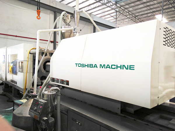 至細(xì)無塵毛刷注塑車間（一）